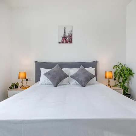 アパート New! Sant Anna Residences, M1 By Sf Homes マルサスカーラ