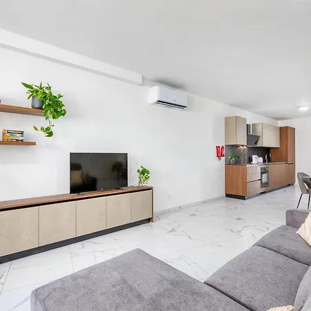 New! Sant Anna Residences, M1 By Sf Homes شقة