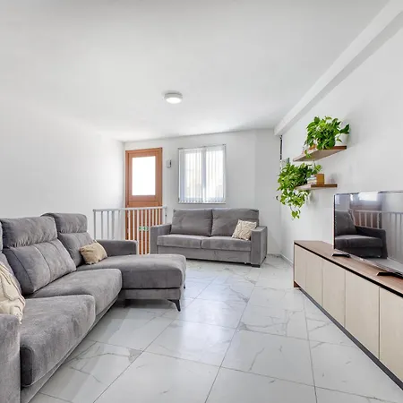 شقة New! Sant Anna Residences, M1 By Sf Homes *